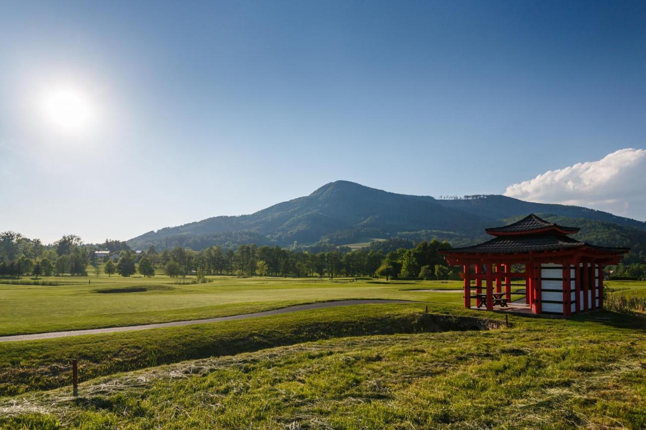 Apartman Na Golfu Челадна Экстерьер фото